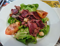 salad with duck gizzard